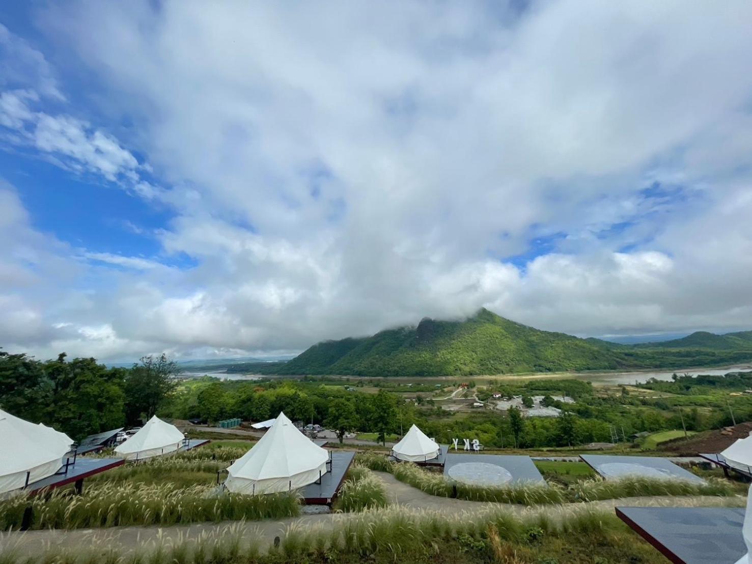 สกายเบย์ เชียงคาน Hotel Pha Baen Bagian luar foto