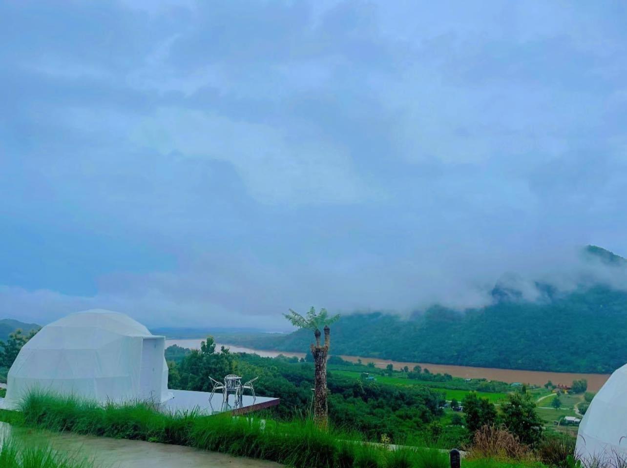 สกายเบย์ เชียงคาน Hotel Pha Baen Bagian luar foto